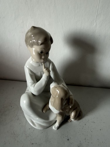 Nao lladro boy - by,