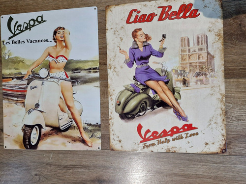 Vintage style vespa - metal, wall