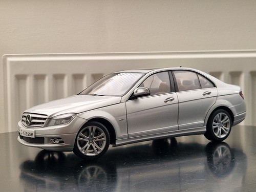 Diecast autoart mercedes - diecast,
