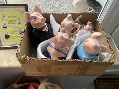 Natwest pigs piggy - pigs,