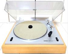 Yamaha YP-400 Turntable With