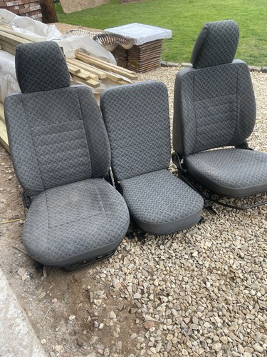 Land rover defender seats - land,