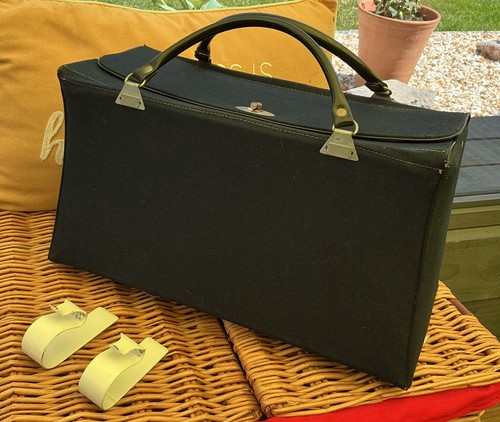 Vintage navy coachbuilt pram - vintage,