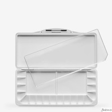 Studio Essentials Watertight