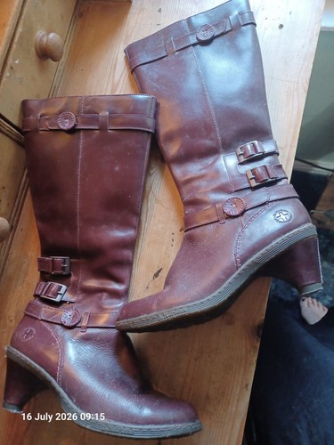 Rare martens wonems oxblood - rare,