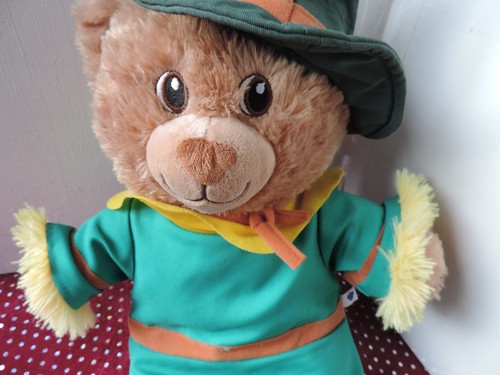 Robin hood build bear with - build,