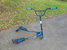 Yvolution Fliker Carver C3 Scooter V-Scooter - Blue