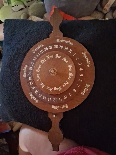 Vintage wooden perpetual wall - wooden,