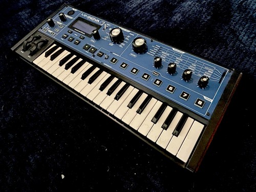 Novation mininova synthesiser - novation,
