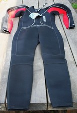kids wetsuit age 12-13