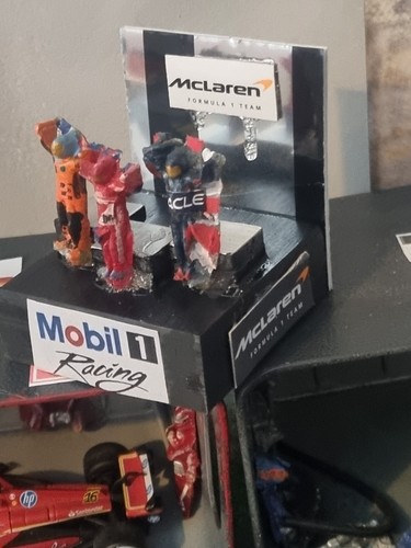 Scalextric props buildings - scalextric,
