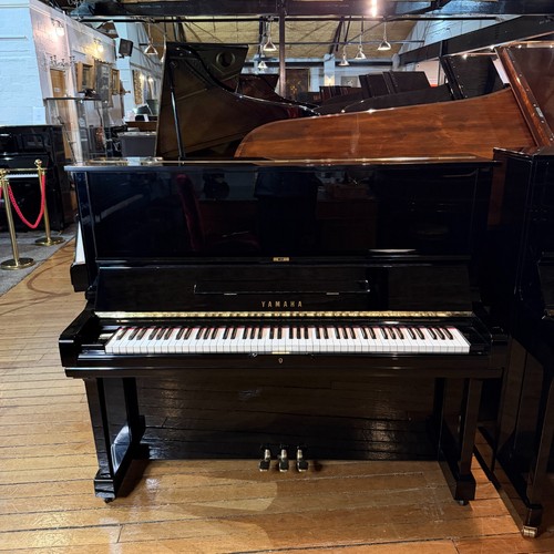 Yamaha upright piano - piano, black