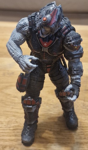 Neca gears war locust - neca, hive