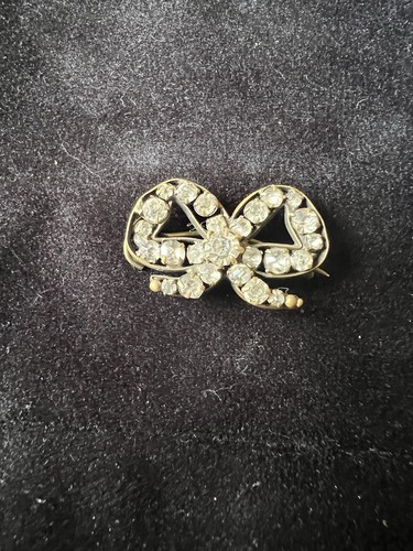 Small antique paste bow - small,