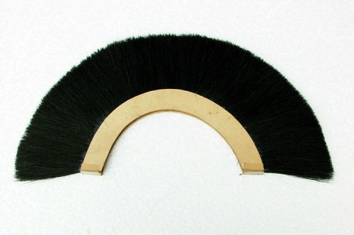 Black crest brush nylon plume - brush,