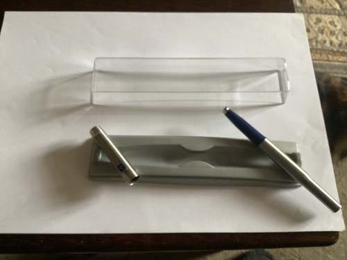 Parker roller ball - ball, pen