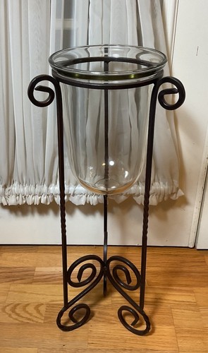 Large vintage cast iron - 24.5”large,