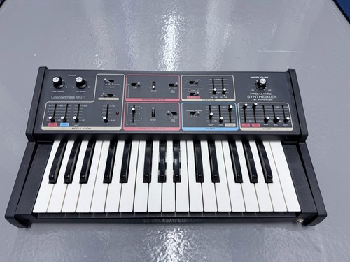 Moog analog synthesiser - moog,