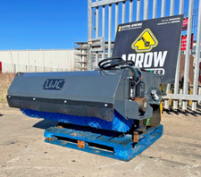 LWC BOBCAT SKID STEER SWEEPER / 60 INCH / POLYESTER BRISTLES
