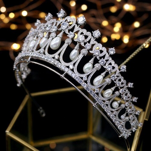 Luxury royal family tiaras - royal,