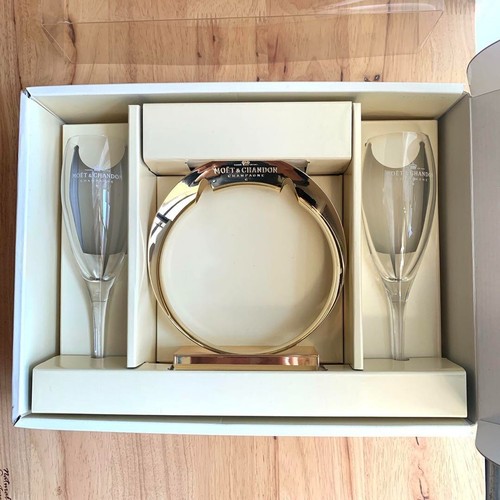 Moet chandon champagne - moet,