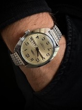 SLAVA AUTOMATIC 27 JEWELS Vintage Men’s Watch USSR 