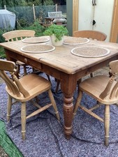 Vintage Pine Dining Table Rustic Farmhouse Kitchen Table with Drawer & 4 Chairs