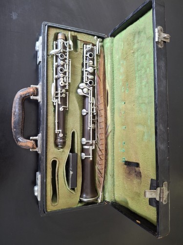 Vintage oboe with case - vintage, case.