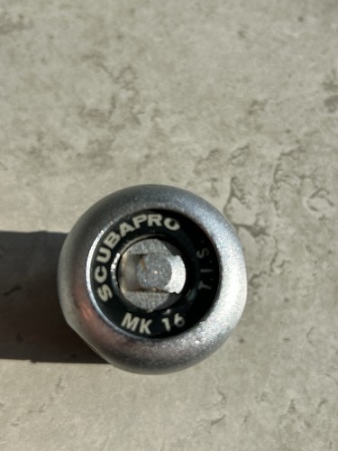 Scubapro mk16 first - scubapro,
