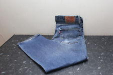 Levi’s 751 Straight Fit