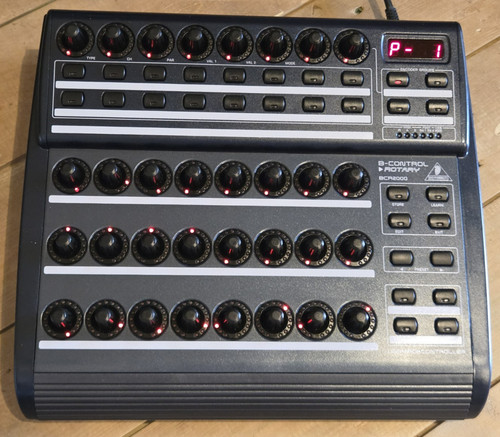 Behringer bcr2000 control - behringer, b-control