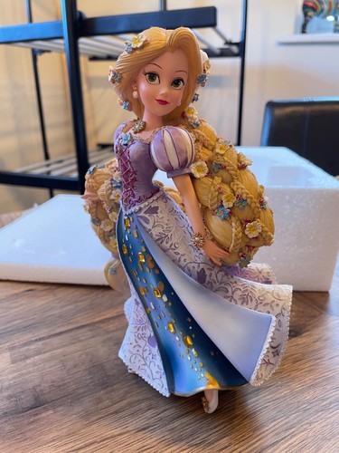 Disney enesco showcase - disney,