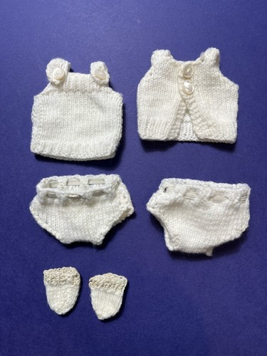 Charming hand knitted - , vintage