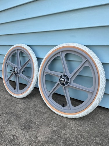 Skyway mags gray wheels - mags,