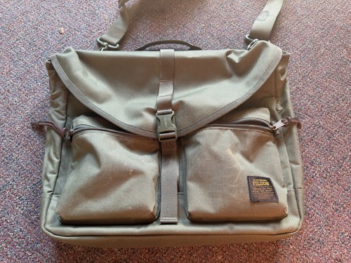 Filson surveyor messenger - messenger, bag