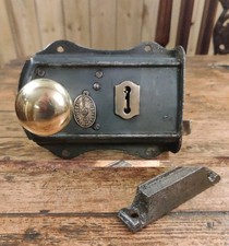 Quality Victorian Rim Lock, Brass Door Knobs & Cast Iron Keep. Universal Fit