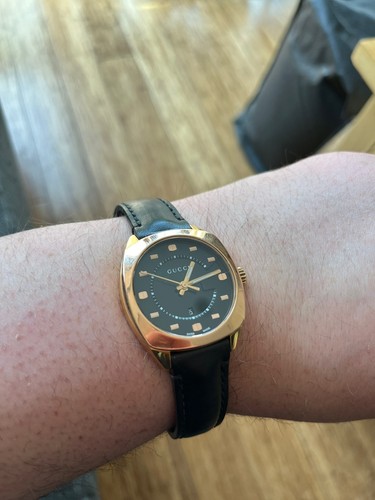 Gucci swiss made black - swiss, dial