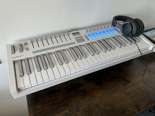 Novation launchkey 49 - ,