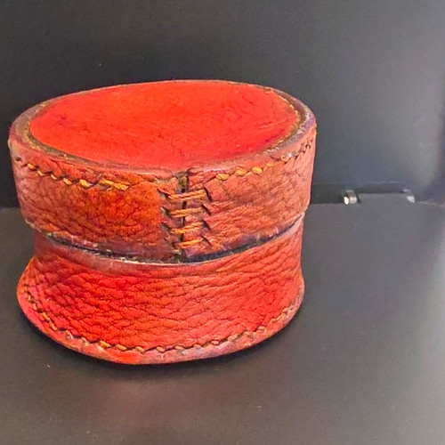 Small round leather trinket - small,