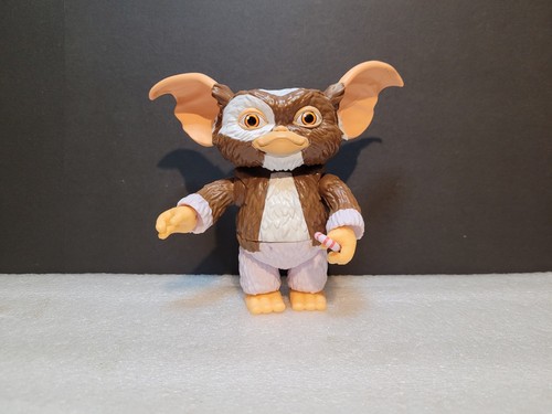 Gizmo figurine display toy - gizmo,