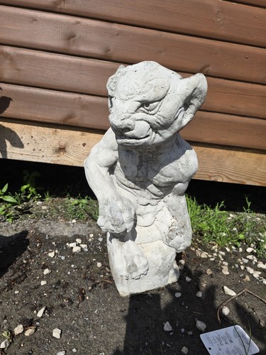 Large gargoyle stone garden - large,