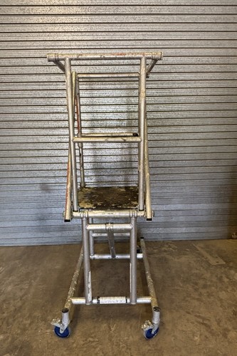 Fold scaffold tower - fold, up