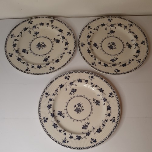 Set royal doulton - of,