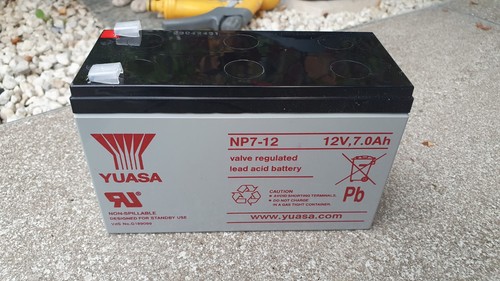 Np7 12v 7ah 20hr genuine - 12v,