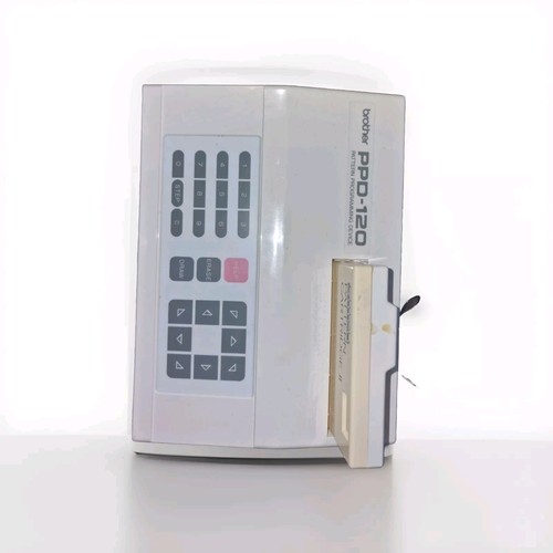 Brother knitting machine - knitting,