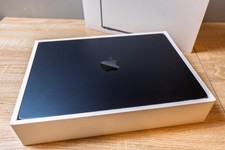 Apple MacBook Air 13.6" (256GB SSD, Apple M2, 8GB RAM) Laptop - Midnight