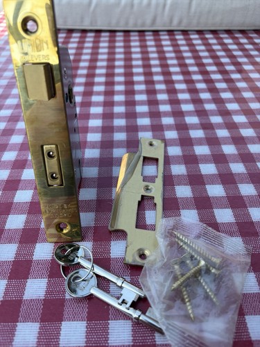 Union lever mortice lock - union, 3-lever