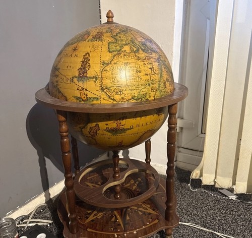 Vintage retro revolving globe - vintage,