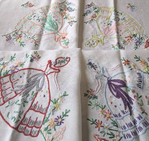 Beautiful vintage hand - beautiful,