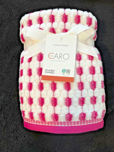 Caro geometric dots print - geometric,